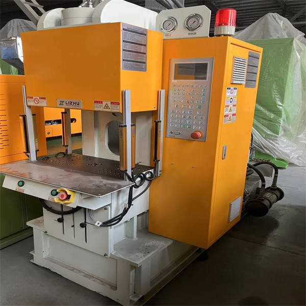 La Tecnologia All'avanguardia delle Macchine per la Modellazione in Bachelite