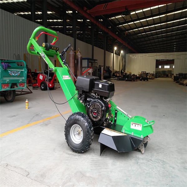 Discover the benefits of a manual push wheel lawn mower.