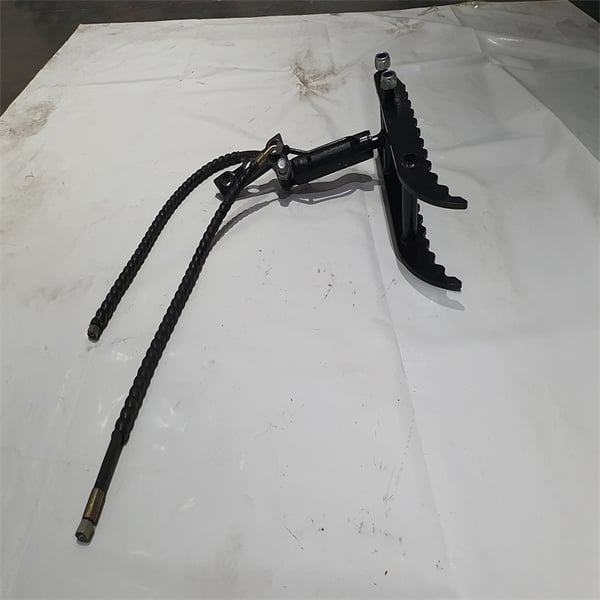 Customizable fit for various machinery sizes and types