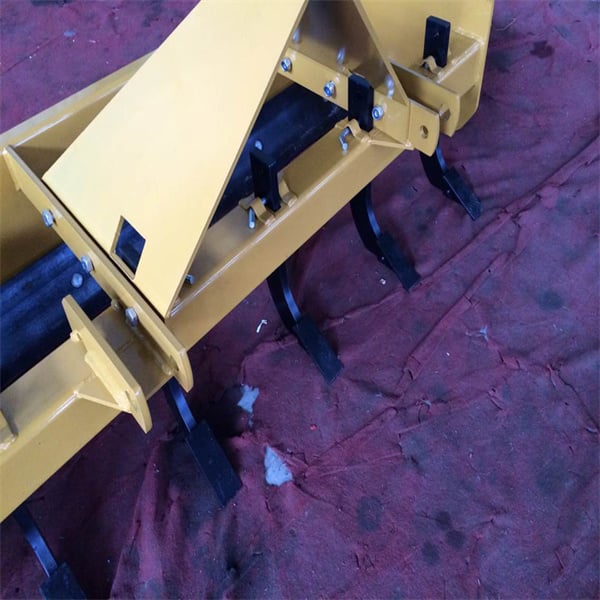 Få nøyaktig nivellering og gradasjon med skid steer bokseblad vedlegg