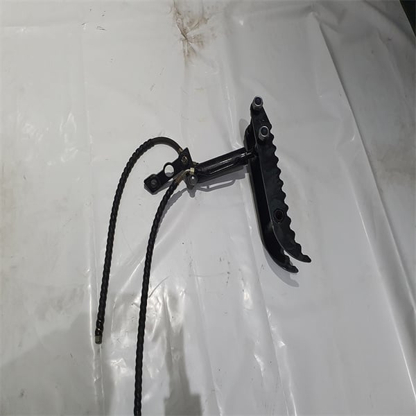Revolutionize your earth-moving equipment with the Wider Hydraulic Thumb Chuck