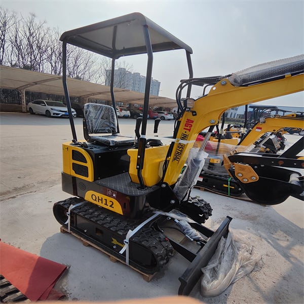 The Benefits of the QH12 Mini Excavator