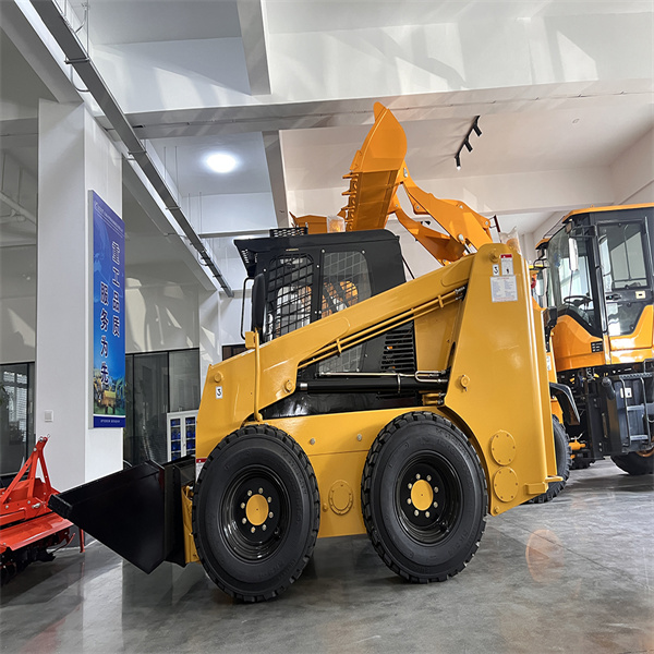 Ważność sterowania ręcznego i nogowego w obsłudze samochodów skid steer