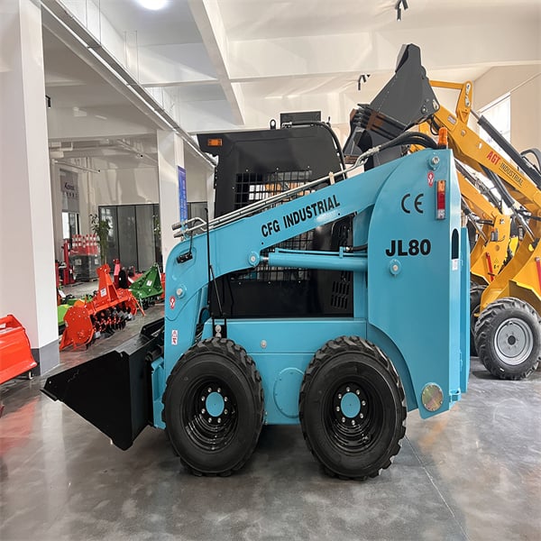 Die Beweglichkeit und Präzision des JL80 Skid Steer Loaders