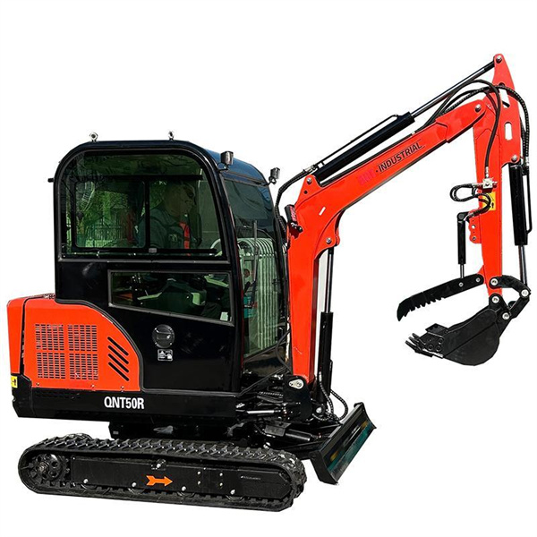 Easy to Use and Maneuver Small Garden Diggers for DIY Projects