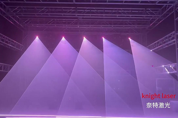 pREZENTARE LASER 2024 PENTRU SALONUL DE PREZENTARE AL COMPAÑIEI KNIGHT