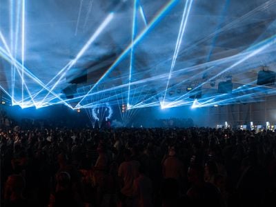Kompakte Indoor-Laserpakete für Bars und kleine Unterhaltungsstätten