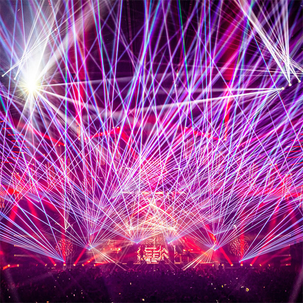 Stylový design, nezastavitelná výkonnost - Laser Light Bar