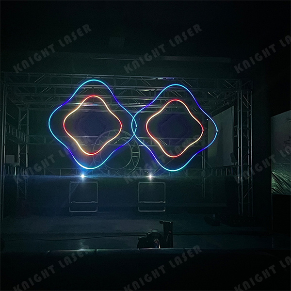 Il Magico dei Laser sul Palco