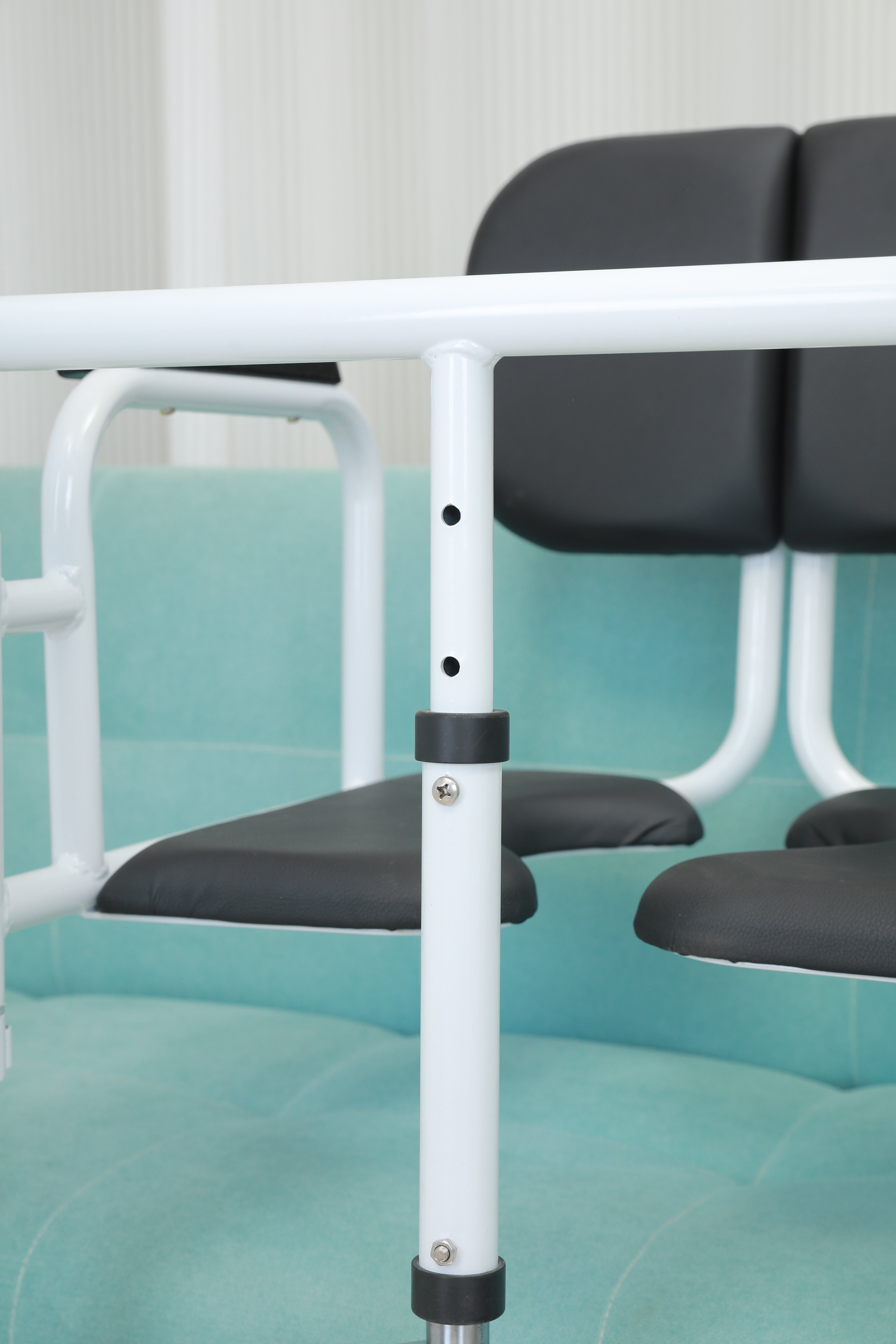 Multifunctional Manual Disabled Patient Lift Transfer Chair for Elderly or Old People Bathroom Safety Equipment factory