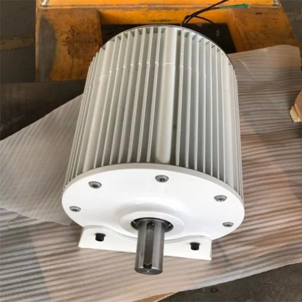 The Advantages of Using a Low RPM Permanent Magnet Alternator in Wind Turbines