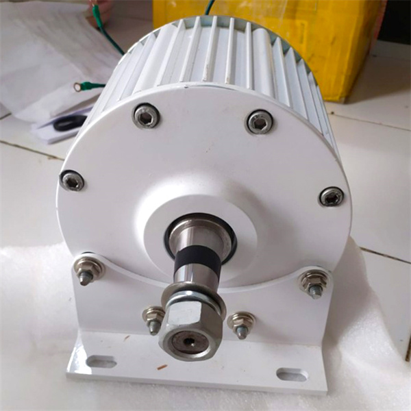 Bagaimana generator kecepatan rendah merevolusi energi terbarukan