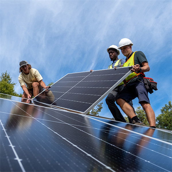 Manfaat lingkungan dari beralih ke panel PV untuk energi