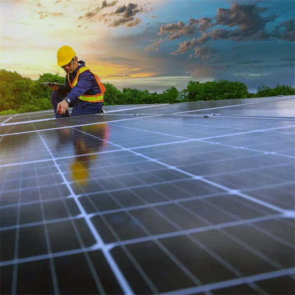 Masa depan cerah dengan energi surya off grid