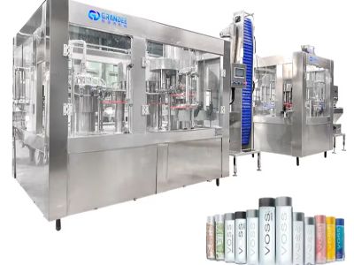 How Carbonated Drink Filling Machines Can Help You Scale Your Beverage Production