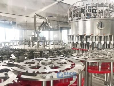 Increasing Efficiency with a Customized Juice Filling Machine