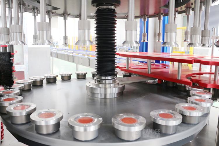 Automatic round bottle OPP BOPP labeling machine production line for small business manufacture