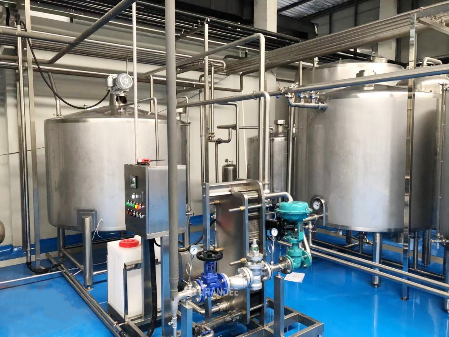 Automatic 5 in 1 Fruit Juice Beverage washing Aseptic Cold Filling Capping machine details