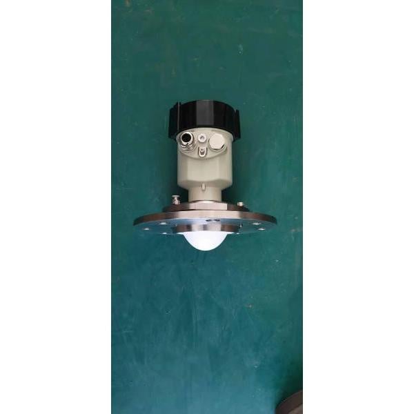 Advantages of using radar type level transmitters in industrial applications