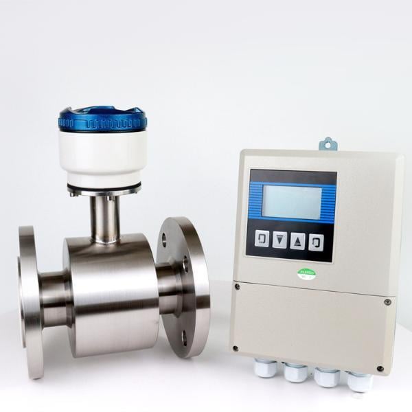 Comparing totalizing flow meters to other types of flow measurement devices