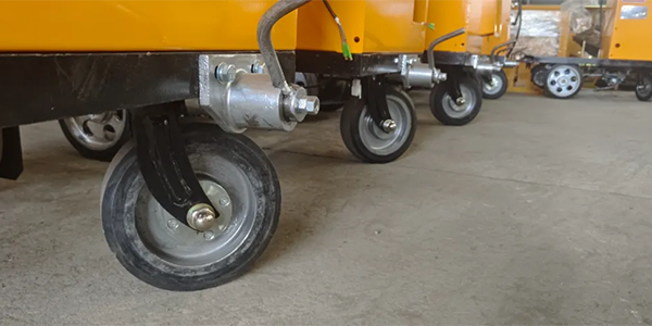 interpretation of road marking machine tire world hollow tires and solid tires529-3