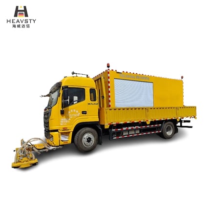 Ultra Pressure Water Blasting Road Marking removal