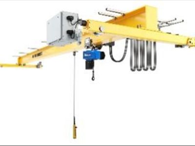 Overhead cranes in Single Girder and Double Girder configurations depending on the requirements.