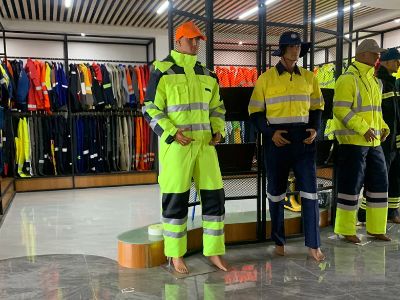 Kaip gaisrininkų uniformos padeda užtikrinti jų saugumą