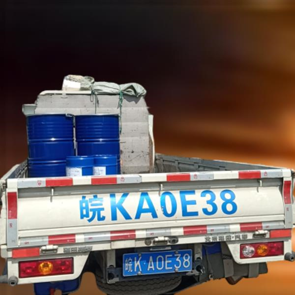 PU-Klebstoff kann den Elementen standhalten