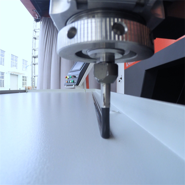 Einblick in die Vorteile eines automatisierten Foam-Dispensing-Systems