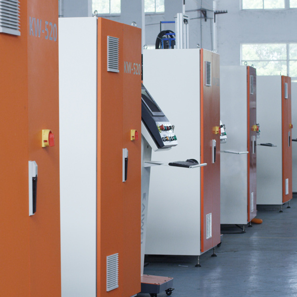 Automatisierte PU-Foam-Füllungs-Lösungen für erhöhte Produktivität