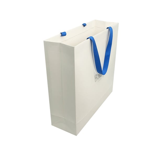 Elevate your event with custom gift bags for all