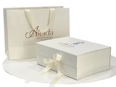 Make your gifts Special: Top Custom Gift Box Ideas and Offers