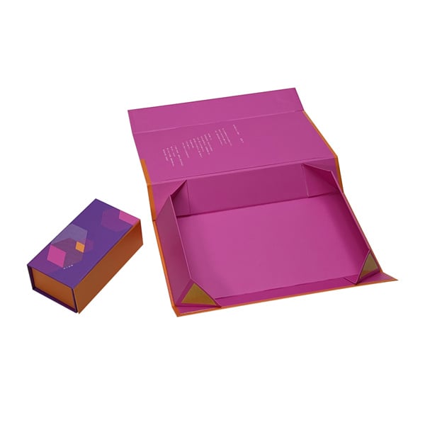 The Magnetic Lid Box