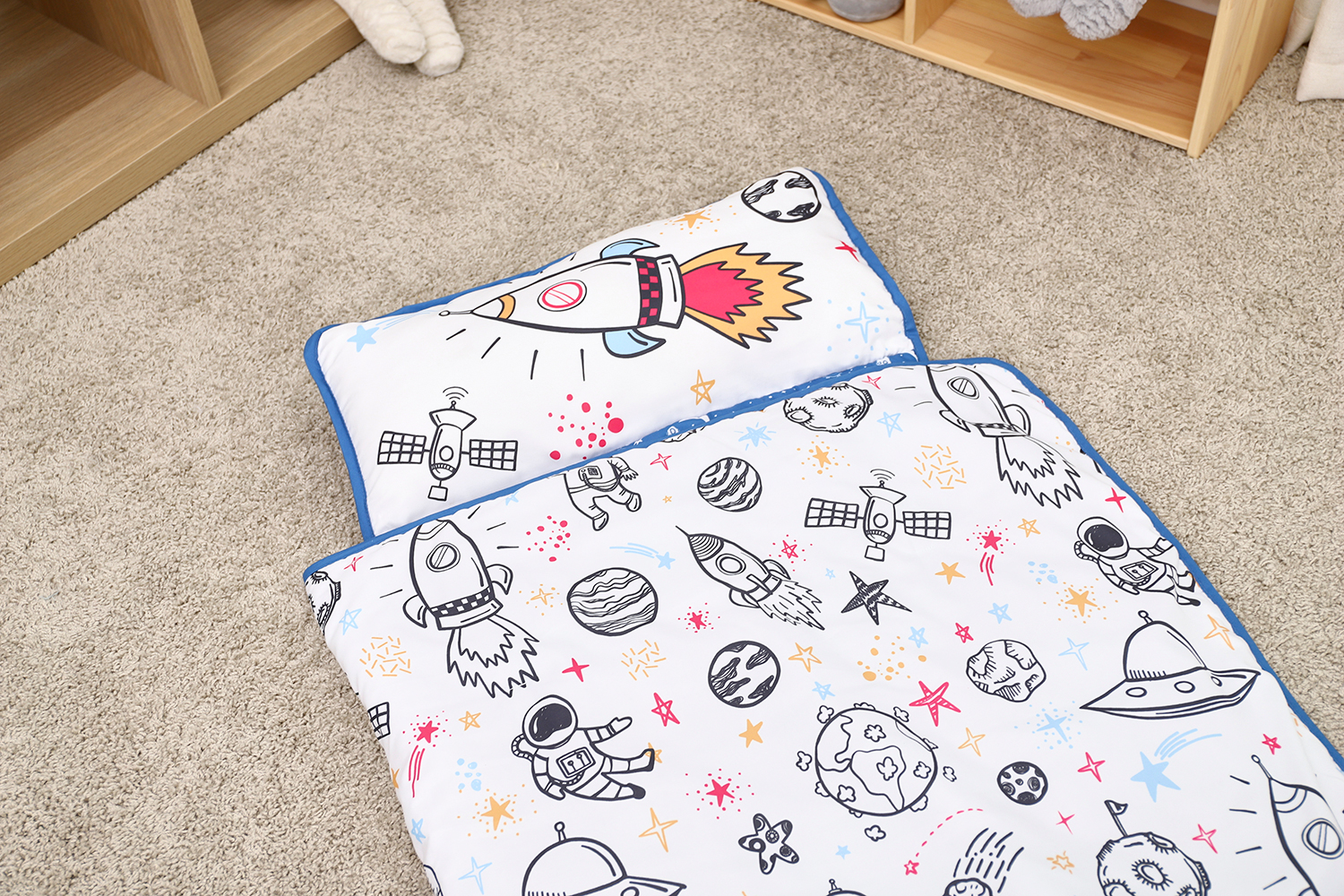 Preschool Travel Camping Sleeping Bag Blue Space Rollup Design Toddler Nap Mat manufacture