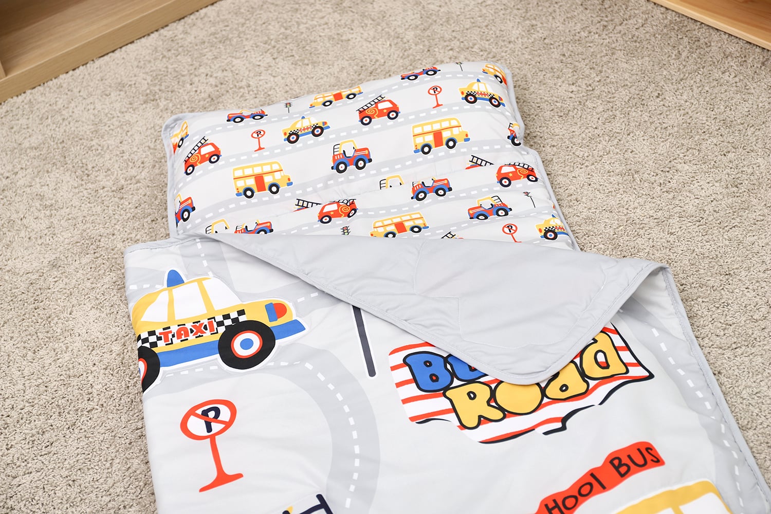 Traffic Design Comfortable Large Rolled Napping Mat Toddler Nap Mat with Removable Pillow and Blanket details