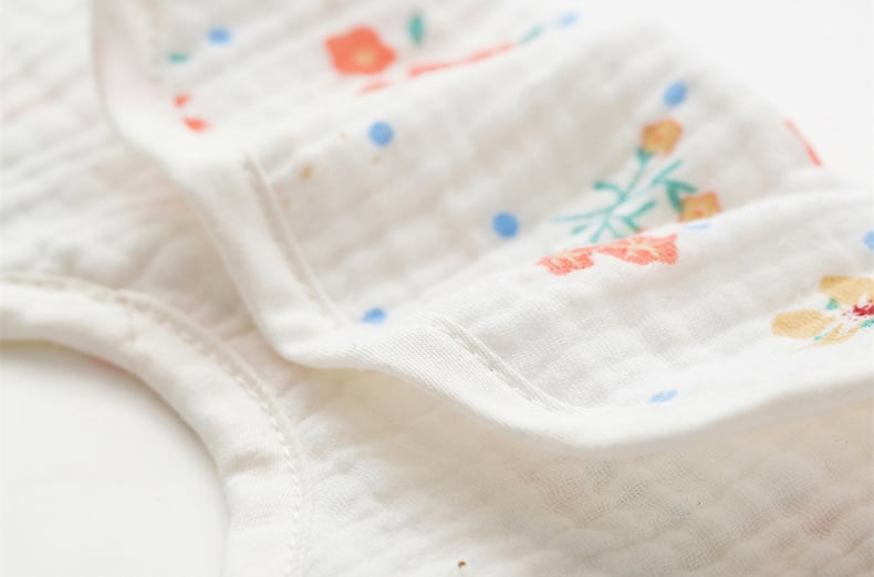 Organic Cotton Acceptable 100% Muslin Super Absorbent Cotton Baby Bib manufacture