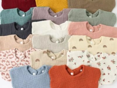 Por qué los baberos para bebés son imprescindibles para los nuevos padres: Protección, moda y practicidad