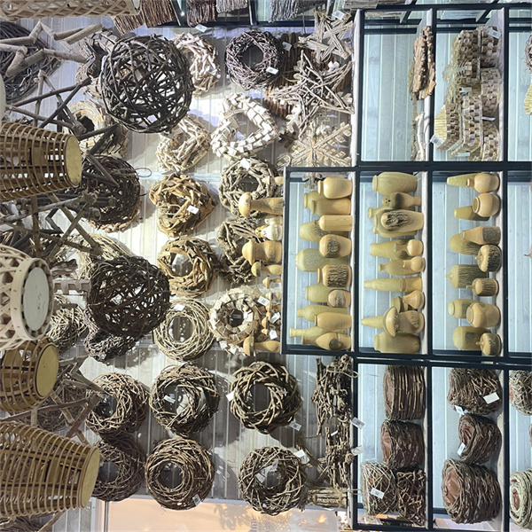 Mantenha-se organizado e estiloso com cestos funcionais e ornamentais.