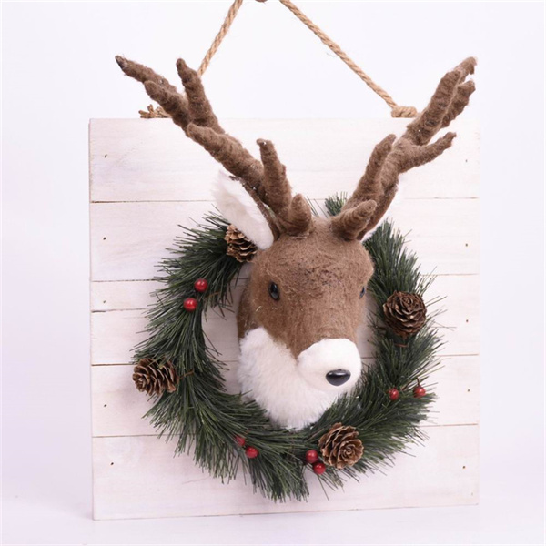 Trending Christmas Wall Decorations to Spruce Up Your Home's Holidays