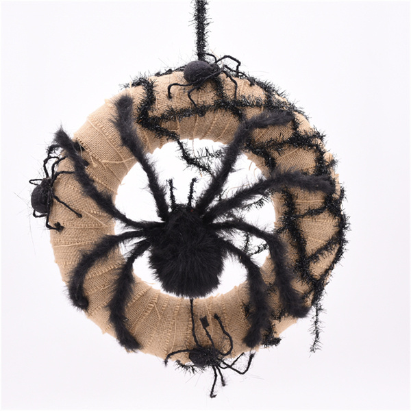 Building a tangled spider nest wreath for your Halloween decor