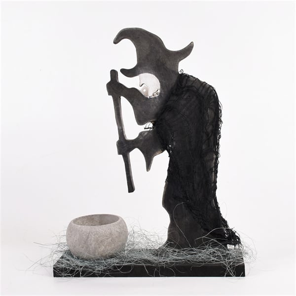 Create a Witches' Coven Atmosphere with Halloween Witch Decor Ideas