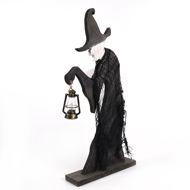 Poupée sorcière en bois d'Halloween avec LED