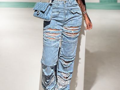 Seasonal Insights: Key Women's Jeans Wholesale Trends
