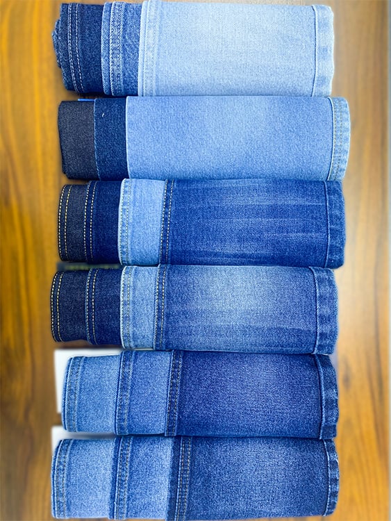 Custom wholesale factory direct sales ladies new casual fashion pocket design decoration medium blue wash micro flared jeans manufacture