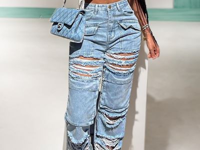 Trend Alert: Discover the Hottest Mini Skirts and Fashion Trends