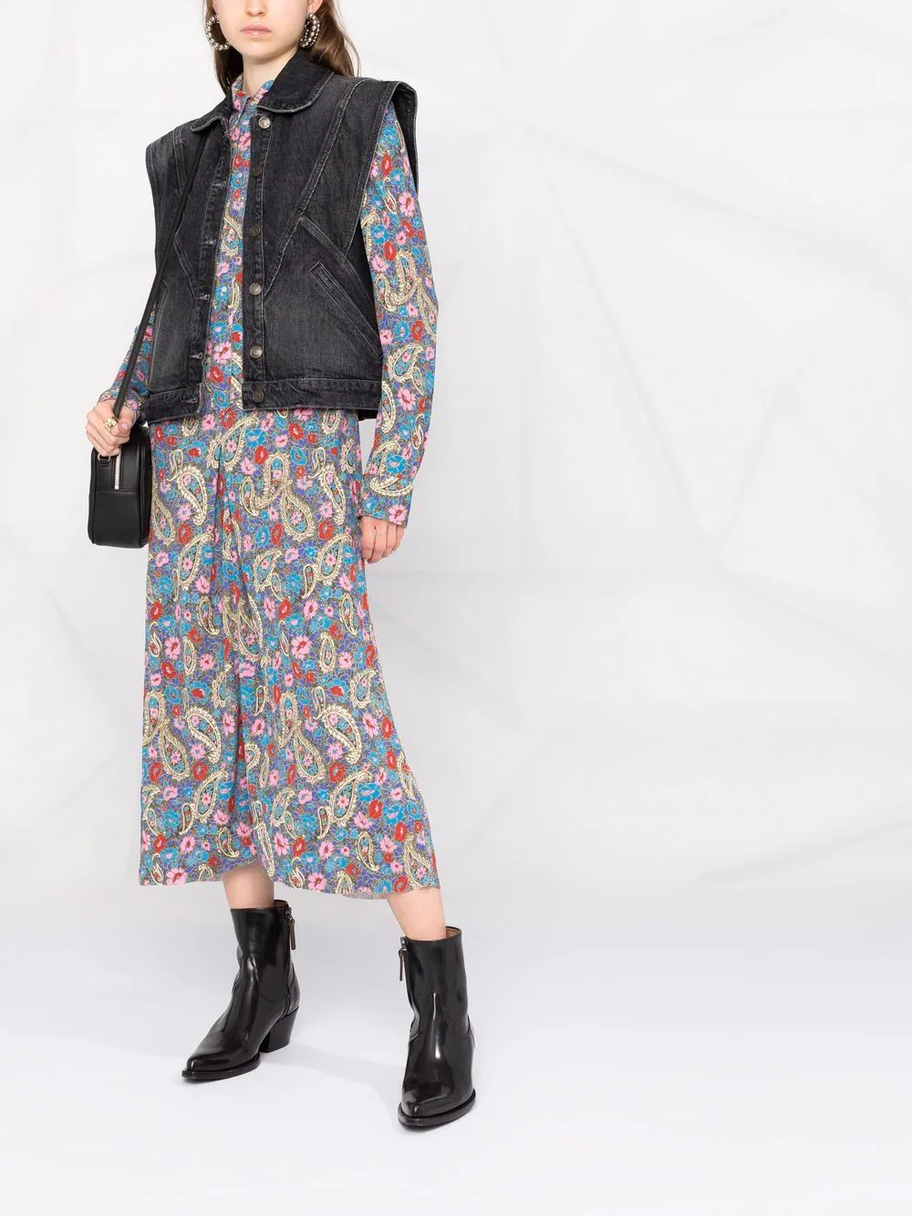 Wholesale Fashionable Ladies Denim Vest Washed Stretch Casual Stylish Slim Fit Women Coat Waistcoat Vest details
