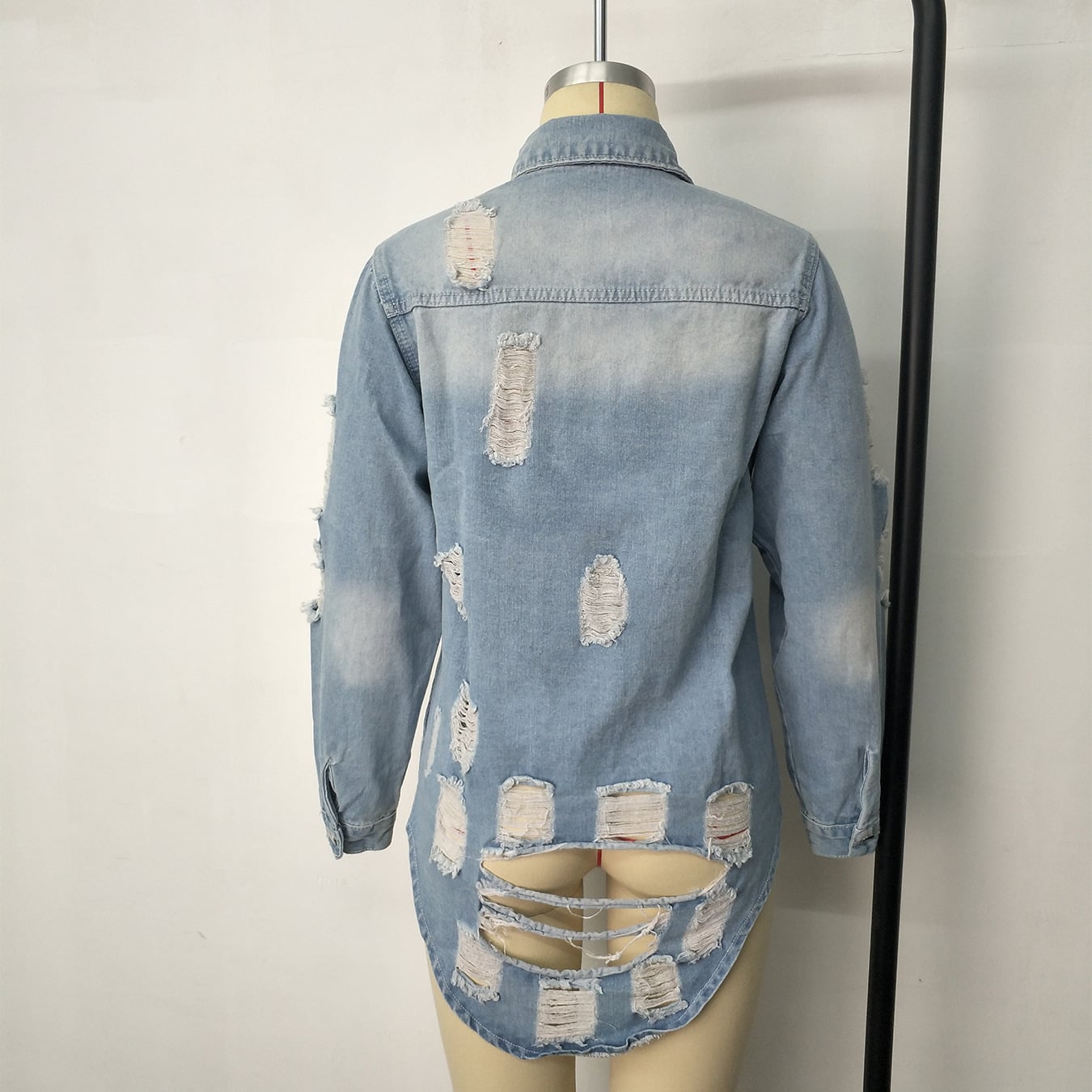 Hot Selling Ladies Denim Jacket Women Coat Casual Ripped Holes Women Jean Jackets Women's Jeans Blouse manufacture