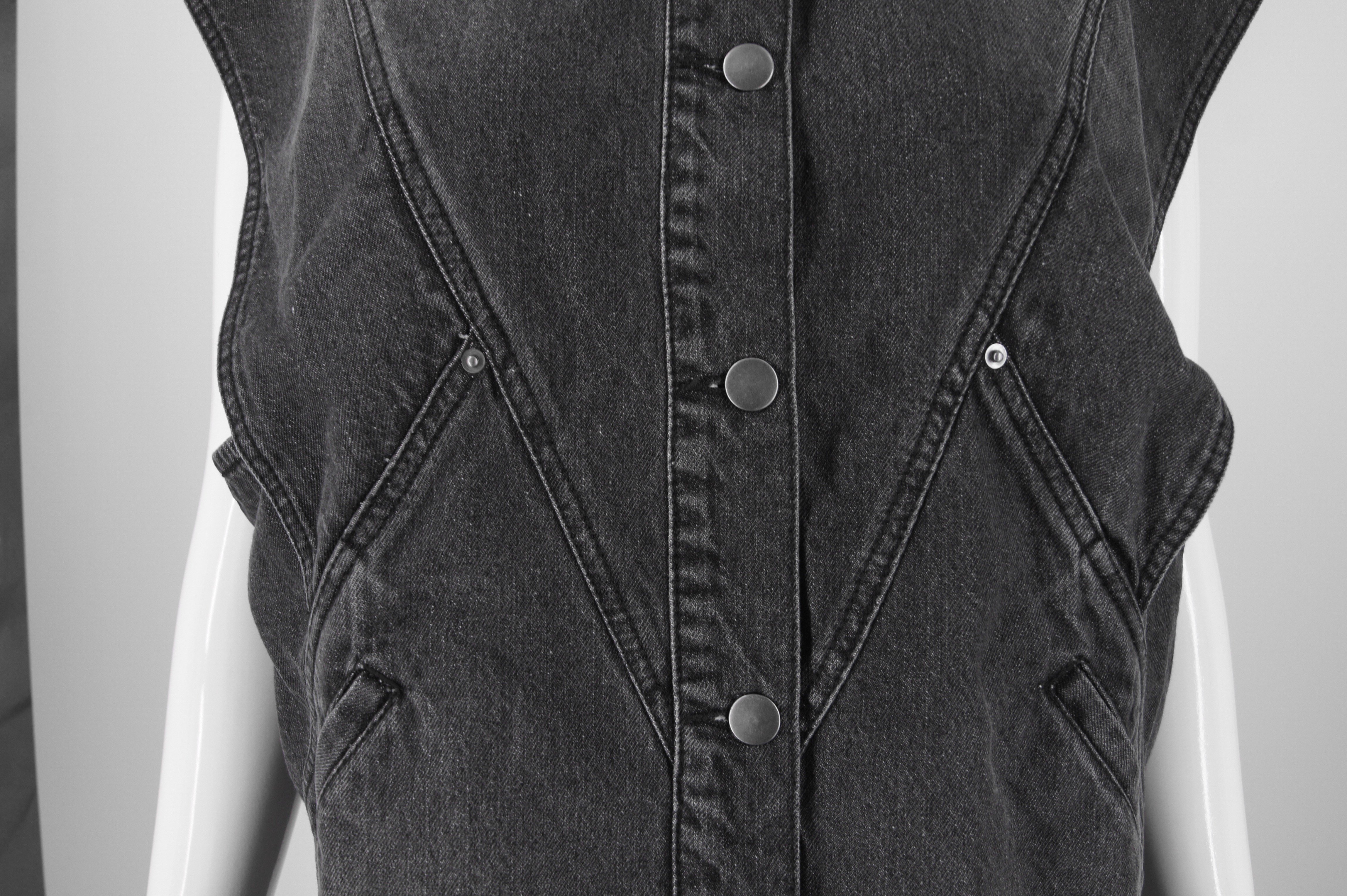 Wholesale Fashionable Ladies Denim Vest Washed Stretch Casual Stylish Slim Fit Women Coat Waistcoat Vest details