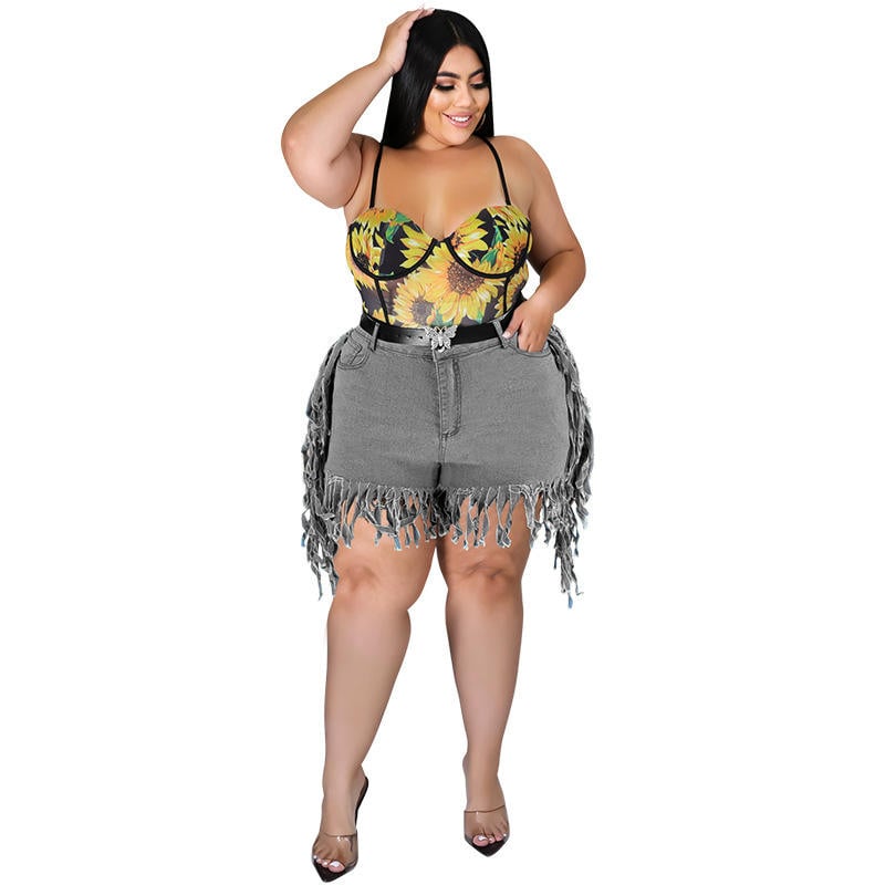 New Arrivals Plus Size Women's Clothing Fashion Solid Color Fringed Denim Short Jeans supplier